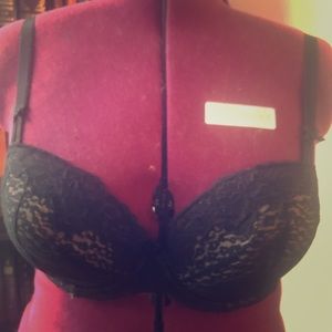 Torrid underwire lace padded bra 38DDD